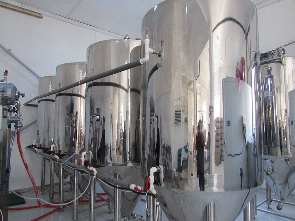 Fermenters cooling circuit (supply and return with air relief valves)