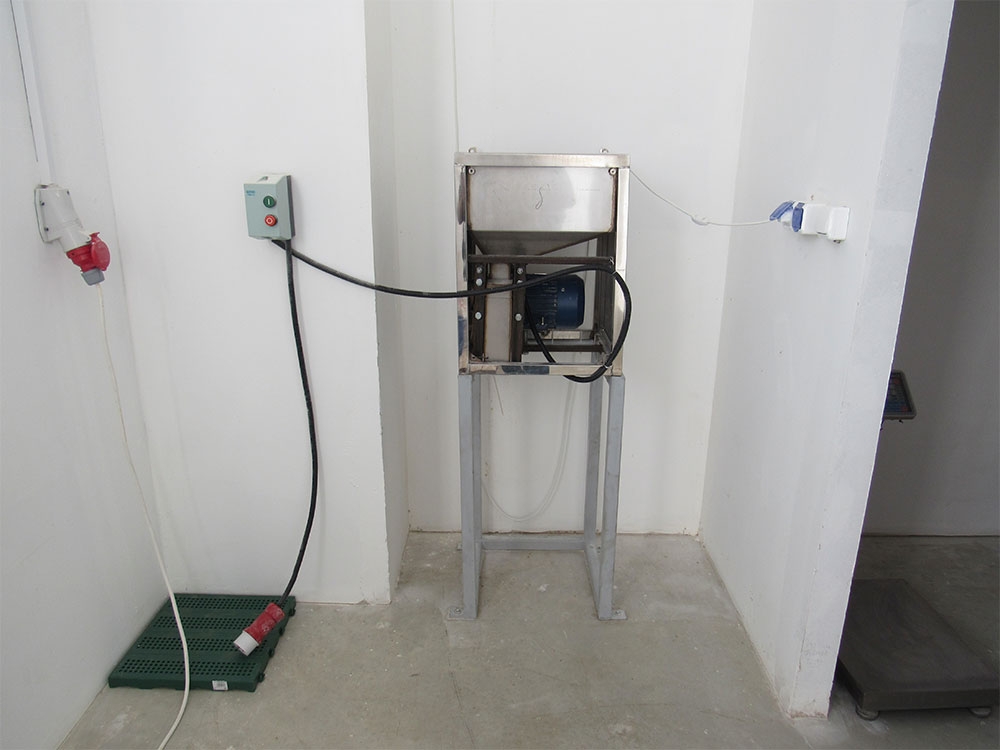 Malt roller mill RM300